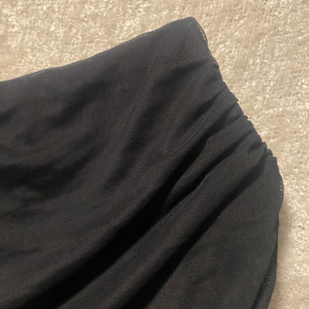 top corset color black, size “M” brand SHEIN